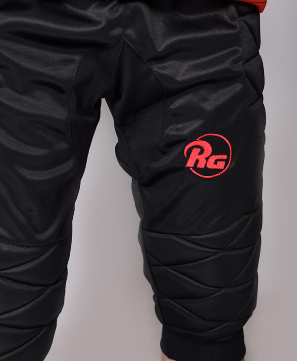 Pantaloni trei sferturi de portar, negru/rosu - imagine 2